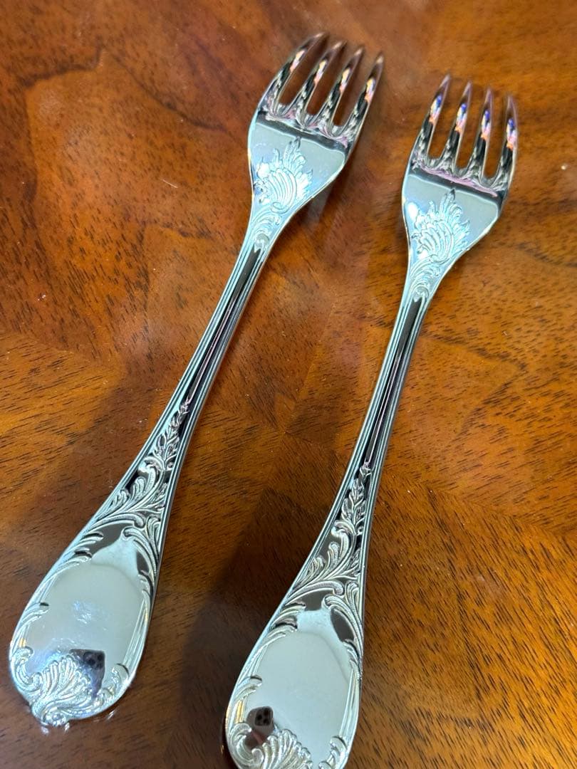 【極美品・レア/マルリー/テーブルサイズ】クリストフル　希少なアカンサス模様入り