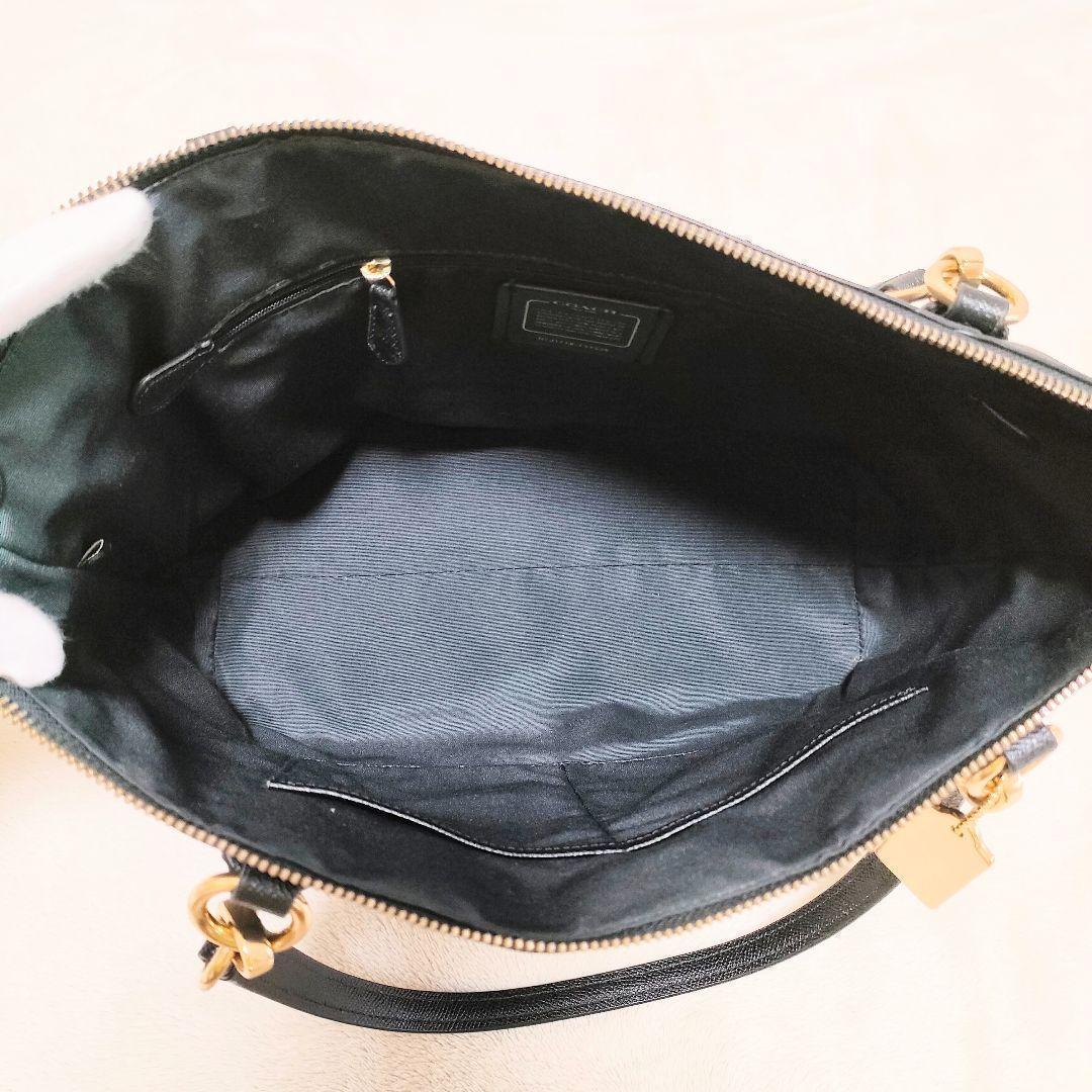 コーチ　COACH　トートバック　ビジネスバック　ブラック　黒　ショルダー