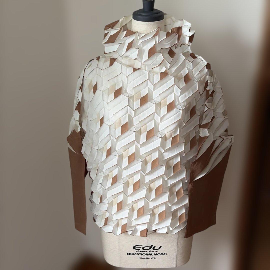 レア美品 ISSEY MIYAKE 立体プリーツ 折り紙プリーツ　2020春