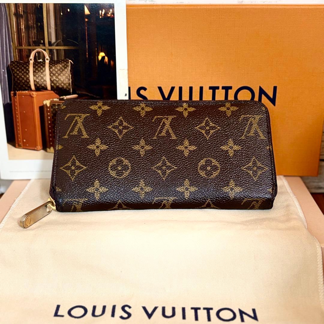 ルイヴィトン　モノグラム　ジッピーウォレット　　M60017
