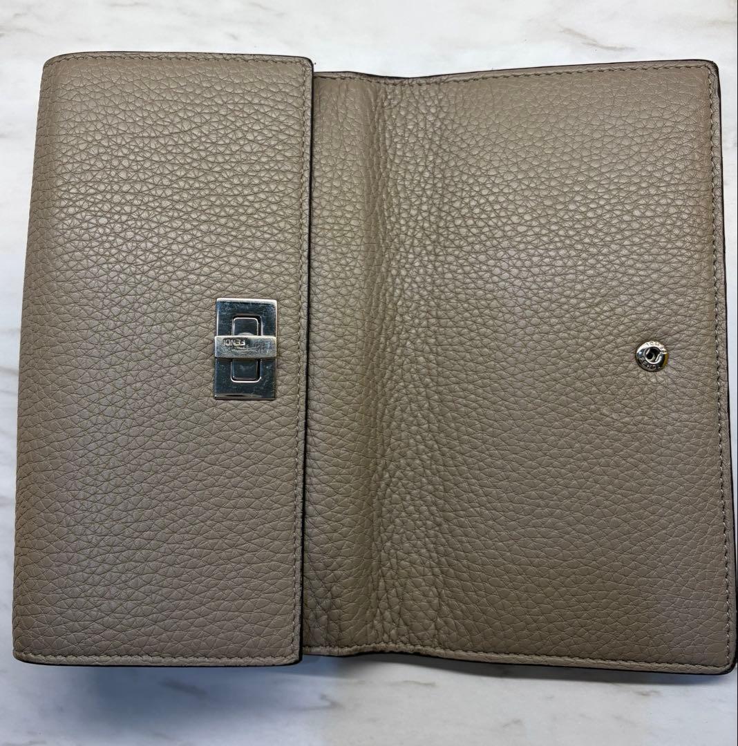 FENDI長財布 ピーカブー