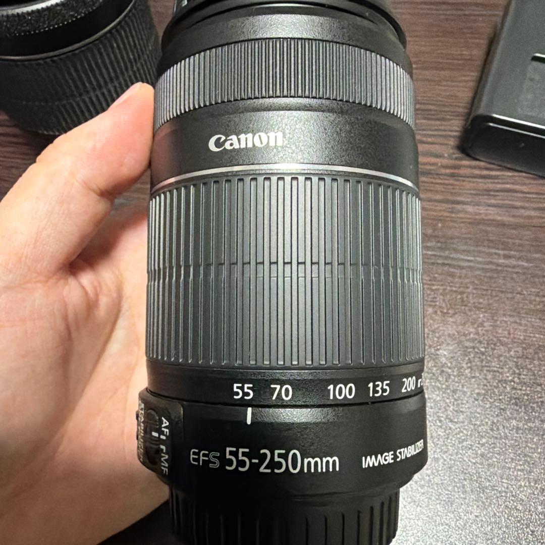 【美品】 Canon EOS kiss X7 ダブルズームキット 一眼レフカメラ