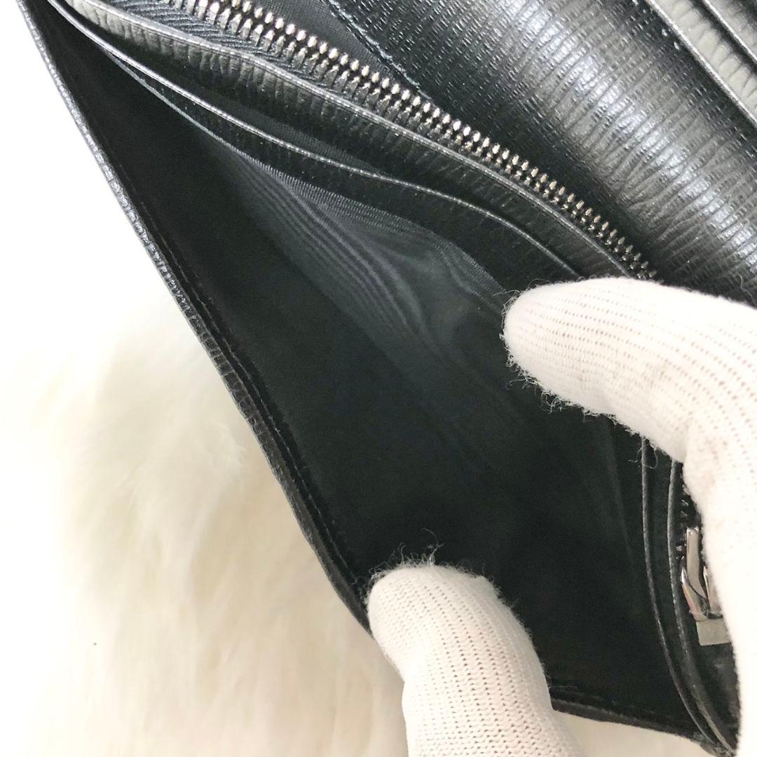 【未使用級】Salvatore Ferragamo 長財布 二つ折り財布