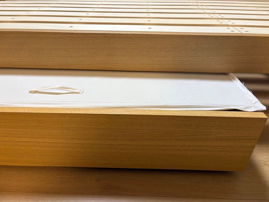 最終値下げ　1月15日まで出品 recenoクイーンサイズ ベッドフレーム