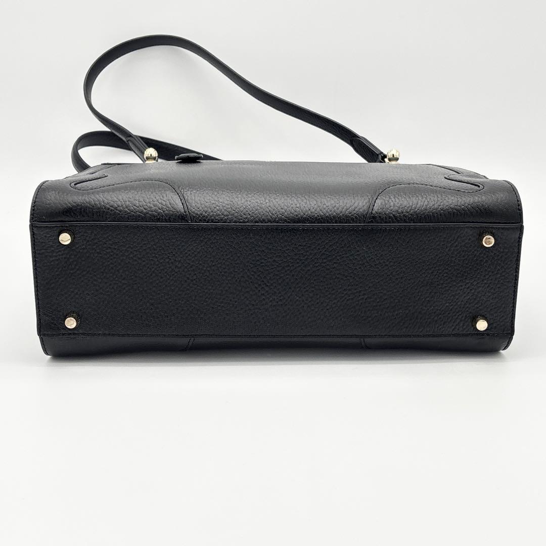 【美品】ANNA SUI 自立 底鋲 肩掛け A4 ビジネスバッグ ロゴ レザー