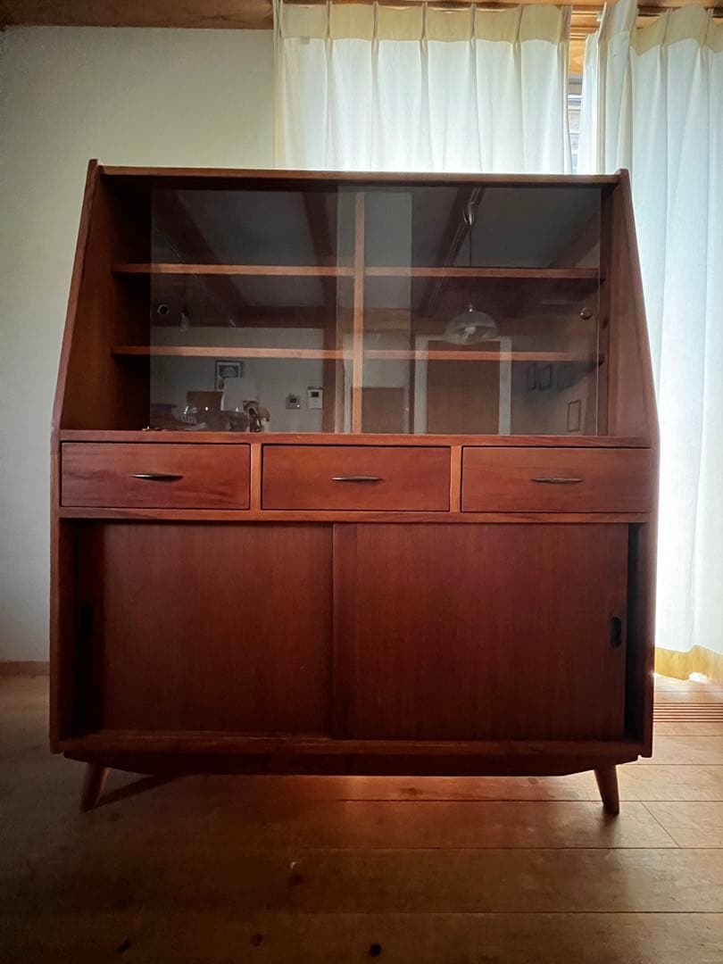 アンティーク木製ガラス扉キャビネット