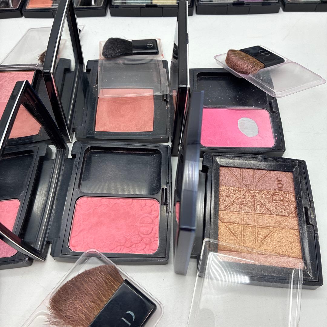 E*m様 ディオール　Dior アイシャドウパレット　チーク　アイシャドウ　まと