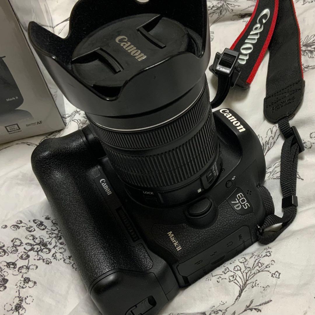 Canon EOS 7D Mark II バッテリグリップ付