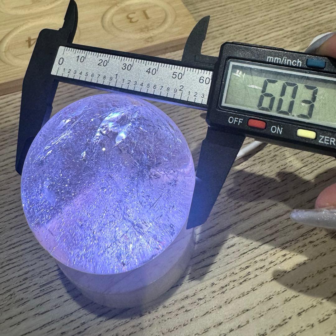 爆虹水晶丸玉スフィア　60㎜オーバー大玉‼︎クリア感あり　おまけ台座付