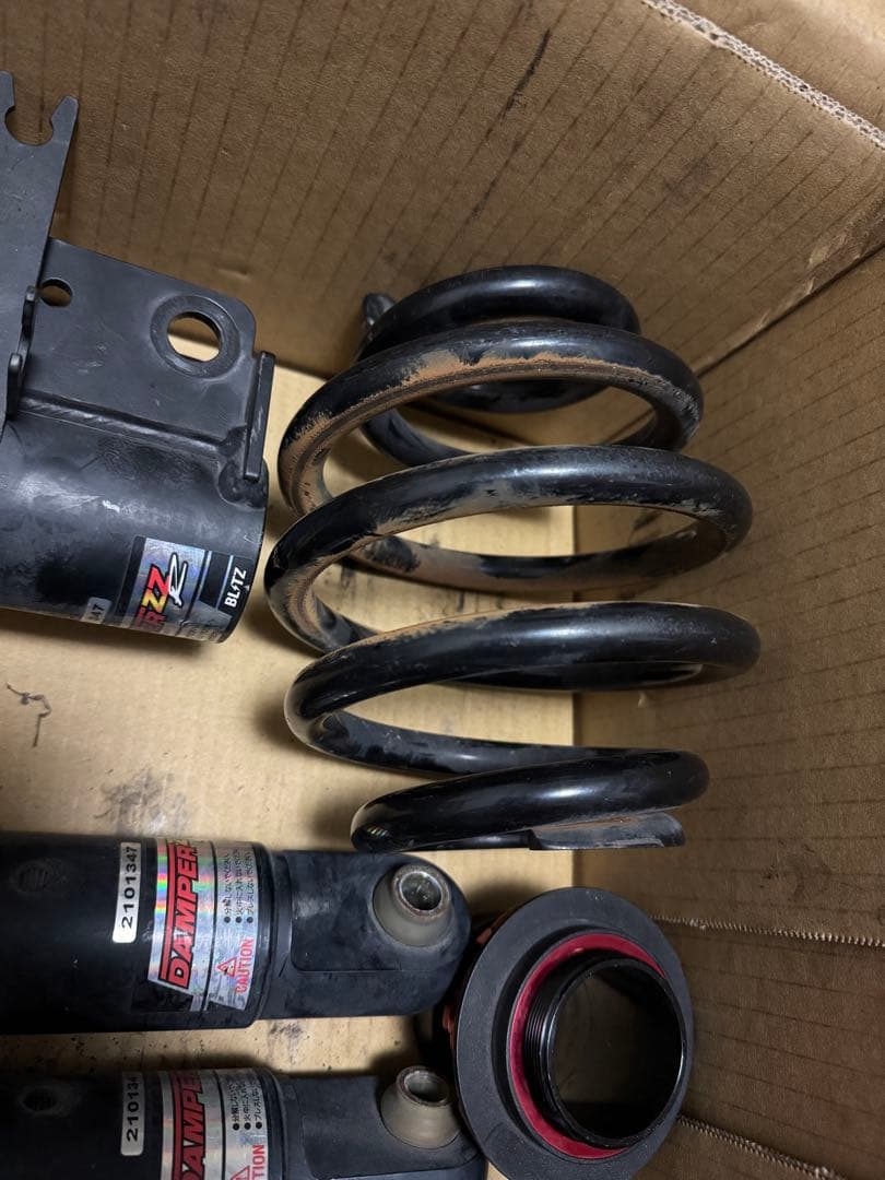 日産　セレナ　フリッツ　車高調　C27 C26 C25適用