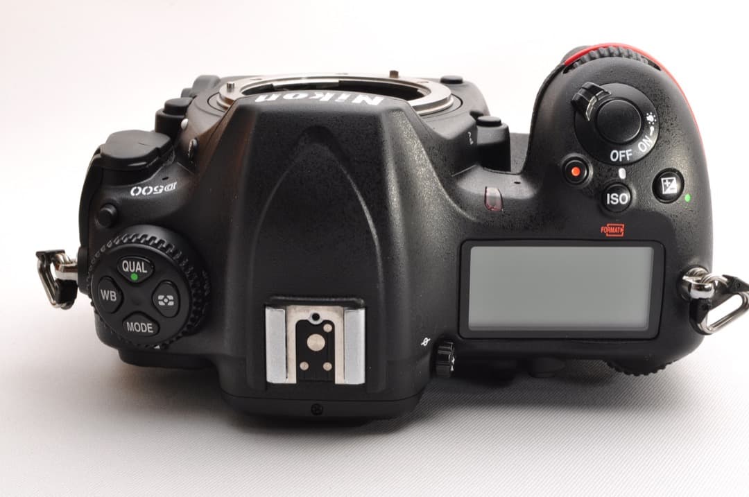 ニコン D500 単焦点＆標準＆超望遠トリプルレンズセット