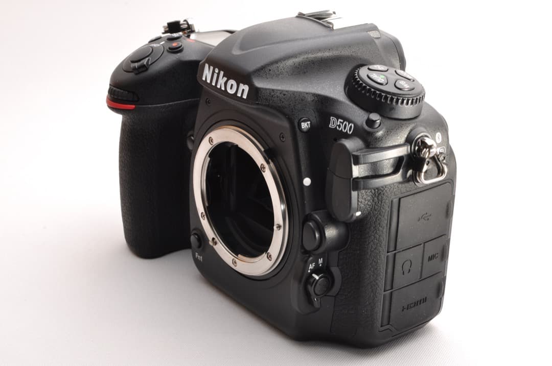 ニコン D500 単焦点＆標準＆超望遠トリプルレンズセット