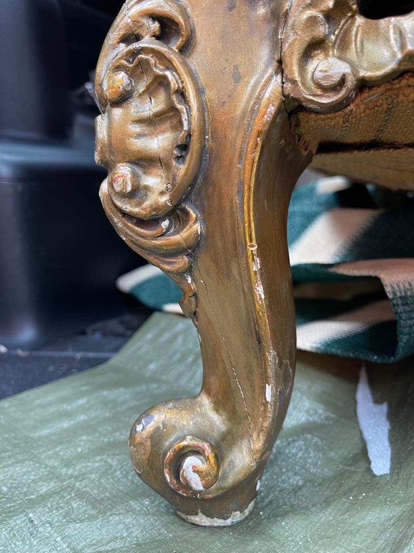 アンティーク調　シングルソファ エンペラーズチェア　ロココ　彫刻