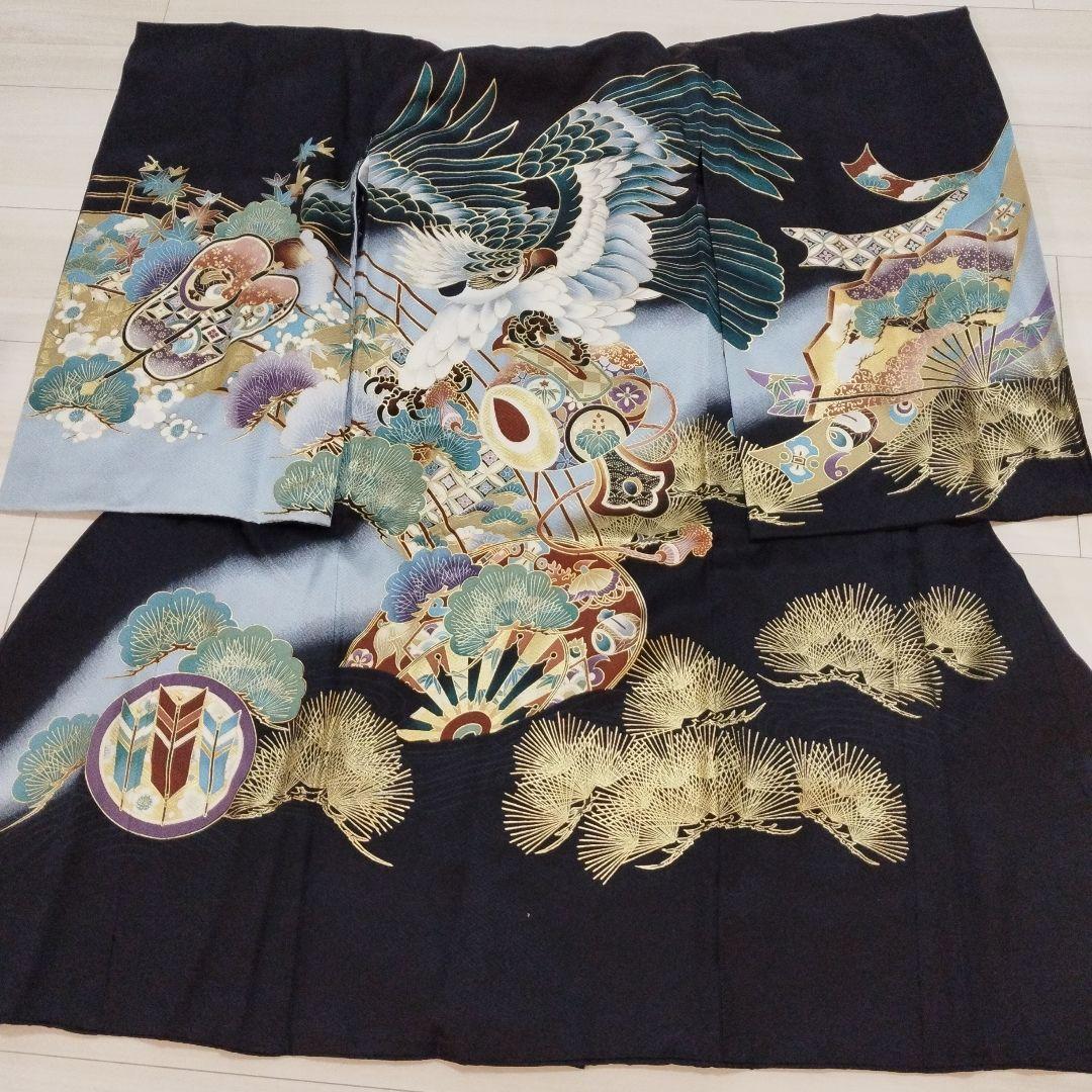 黒地 鷲と花模様 着物 絹製