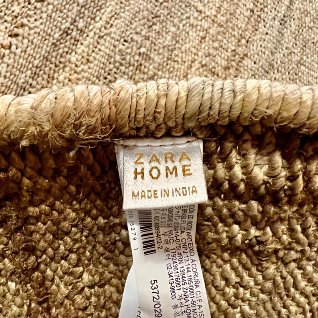 ZARA 編み込みジュートラグ