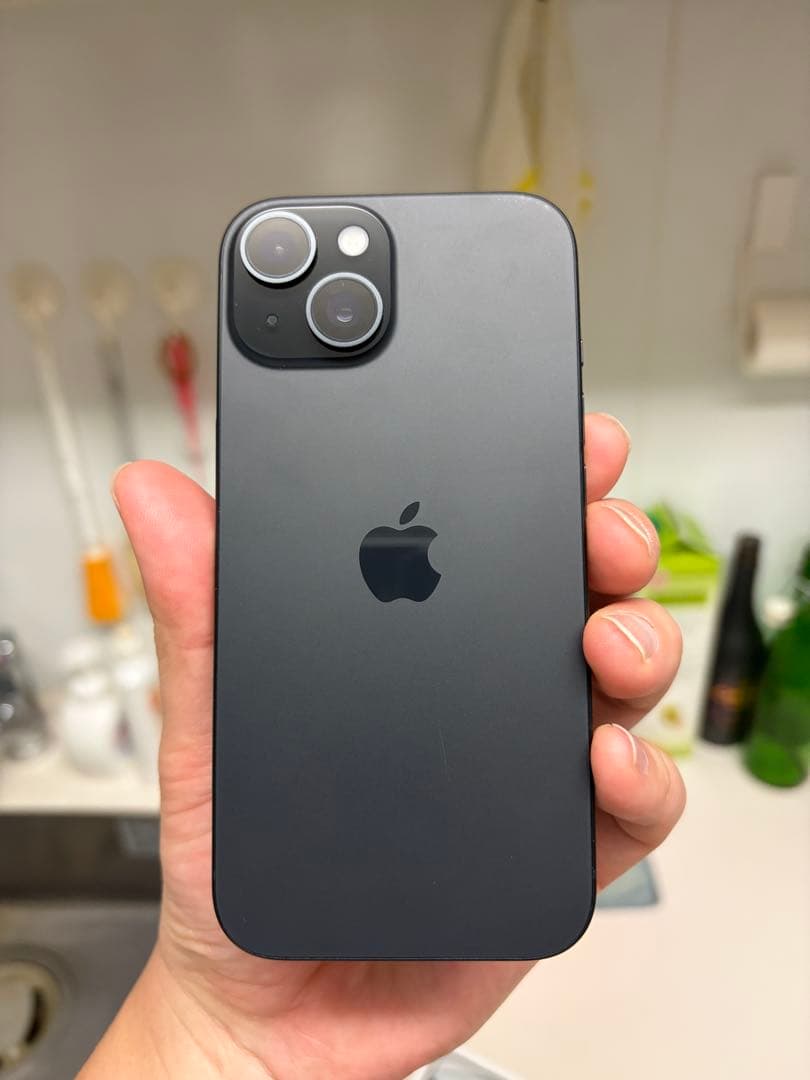 iPhone15 スペースブラック 128GB SIMフリー