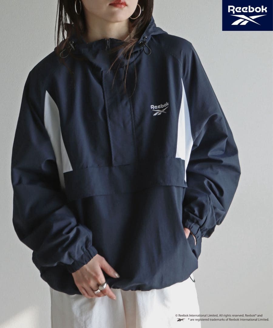 【Reebok/リーボック】 別注スモールベクター刺繍ナイロンアノラック