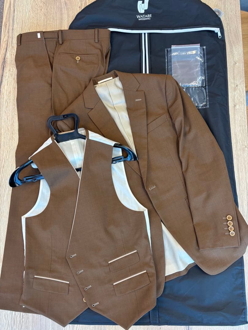 【ニム】ワタベウェディング　ブラウンタキシード　Barbieコラボ　茶色