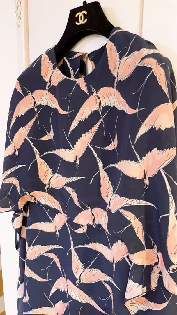 VALENTINOフラミンゴ柄ノースリーブミニワンピース