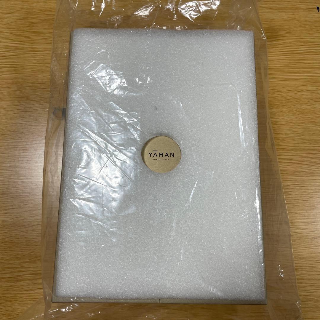 【美品】YA-MAN フォトプラスシャイニー ネオ リフトYJFM18Nゴールド