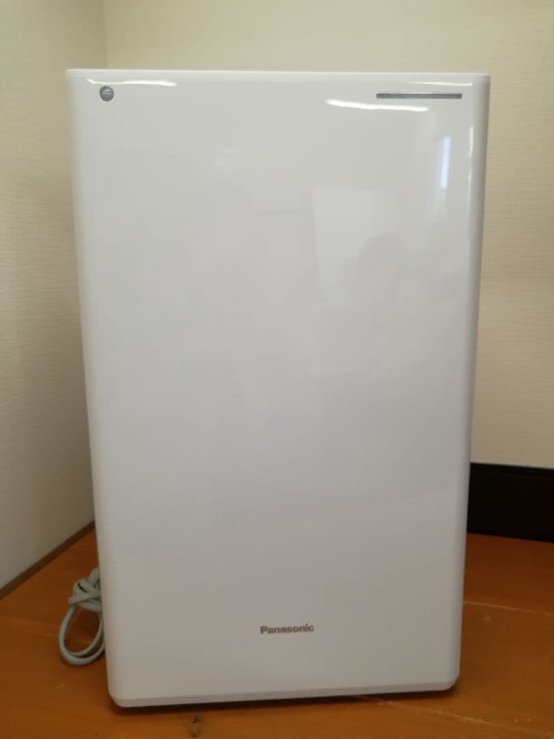 N557 Panasonic 衣類乾燥除湿機　F-YHVX120 B型