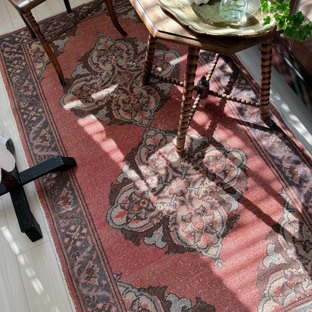 トルコ ヴィンテージラグ A4 レア ローズピンク グレージュ ブルー グレー