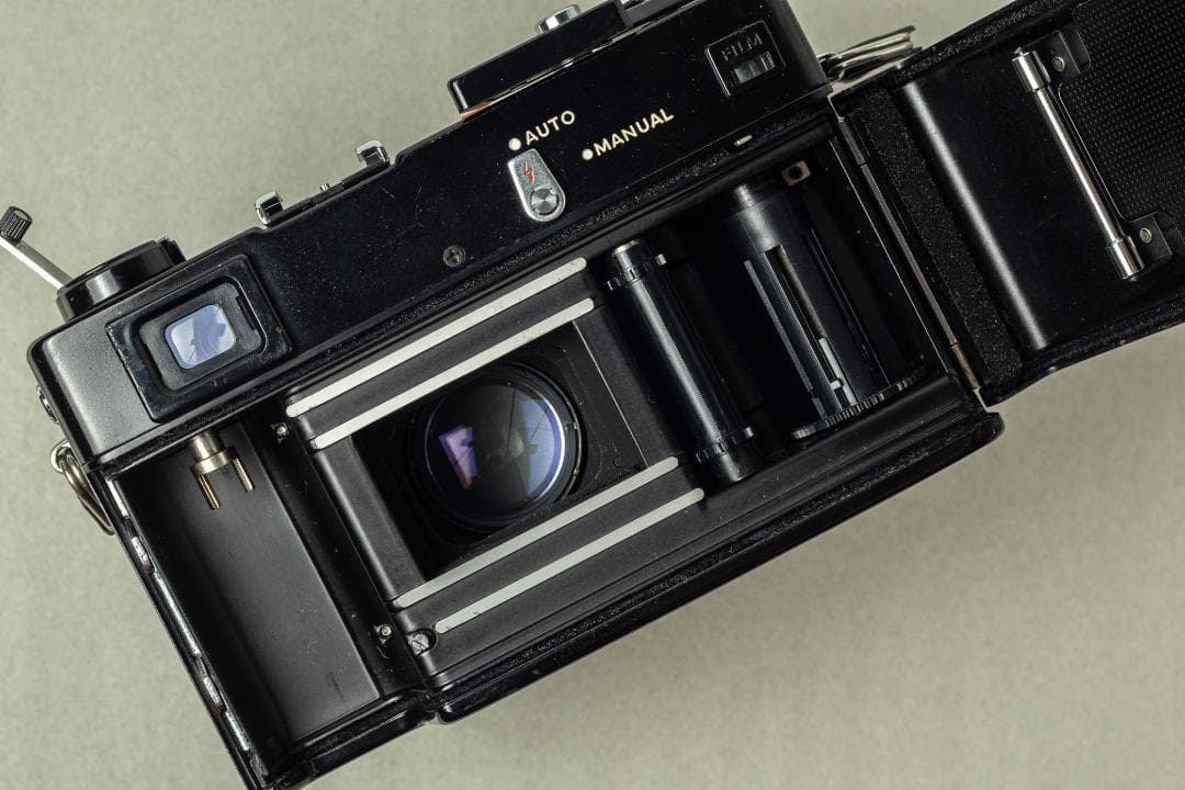 [#480] ミノルタ MINOLTA HI-MATIC E フィルムカメラ