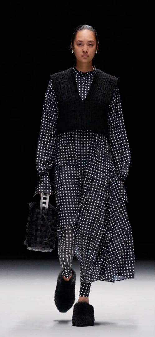 HYKE スクエアパターンドレス　サイズ1