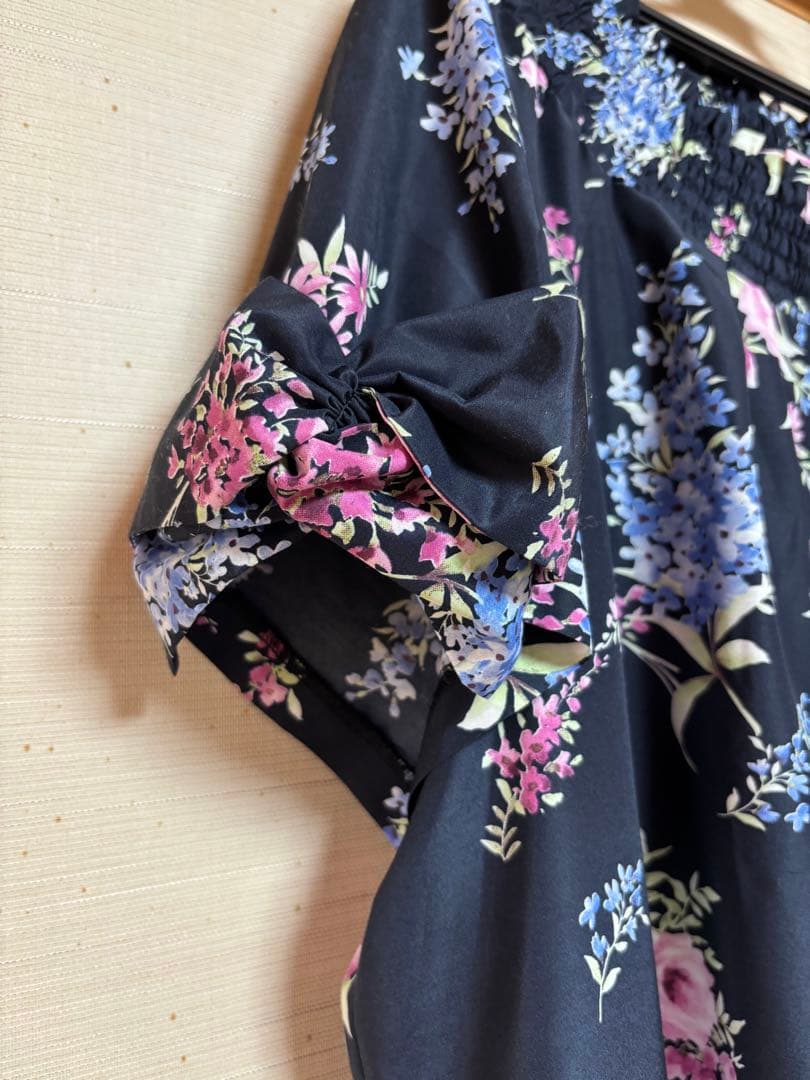 ローズティアラ 花柄リボン付き半袖チュニック サイズ50