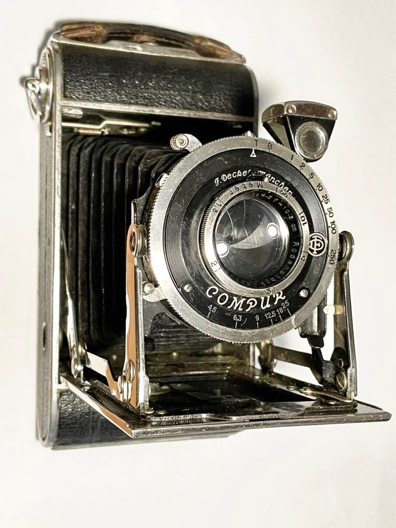 Battax社製　折り畳み式カメラ