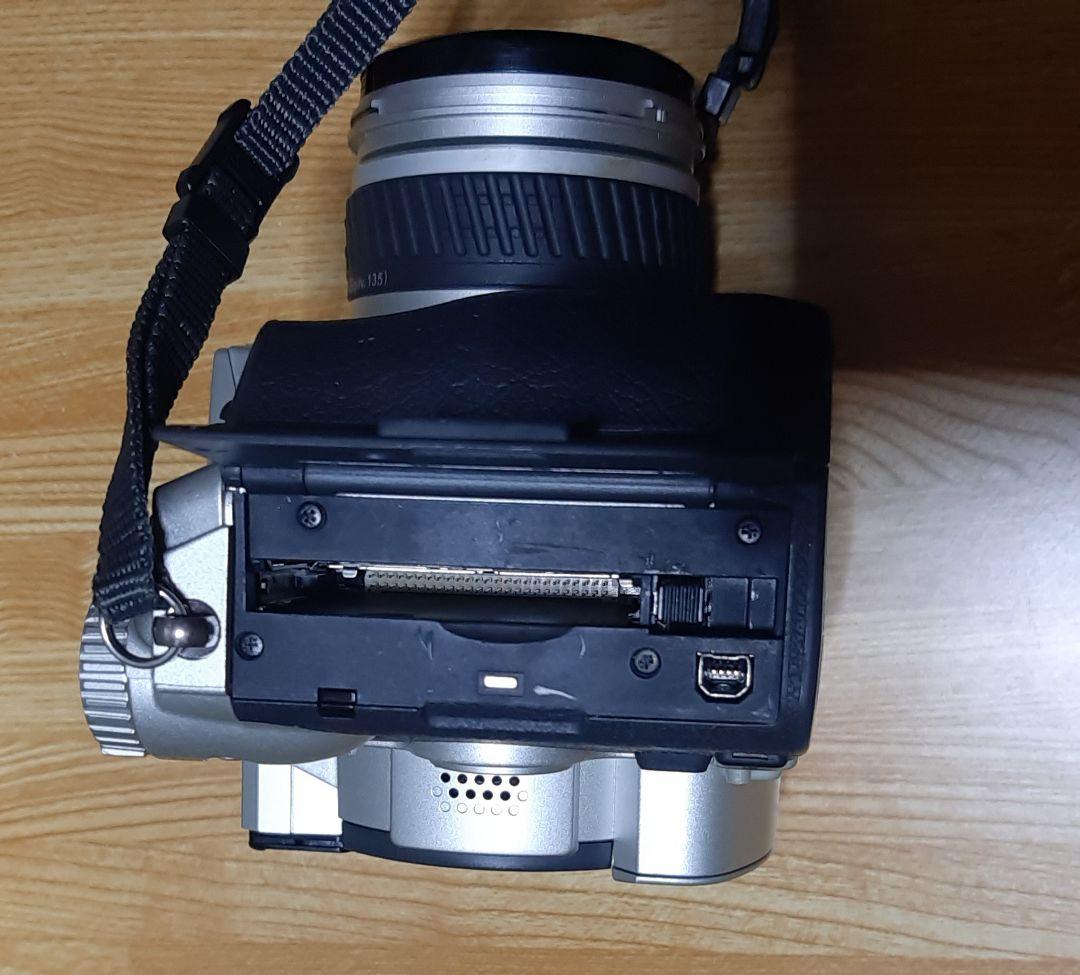 ミノルタ　デジタルカメラ MINOLTA DiMAGE7i