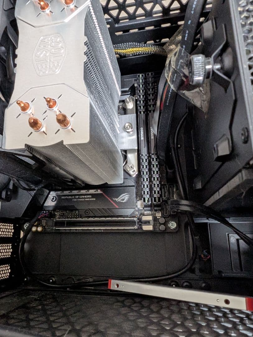 デスクトップPC i7-11700K / メモリ32GB / SSD500GB