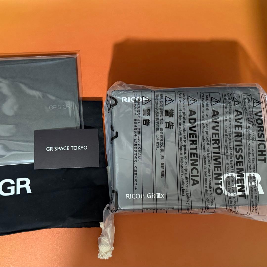【新品/限定ノベルティ付】 RICOH GR IIIx 3年保証あり　リコー