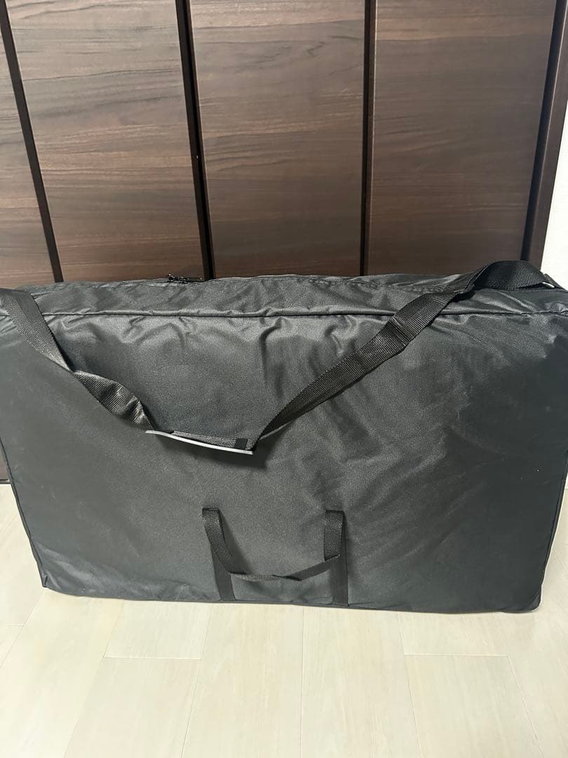 エムール　折りたたみマッサージベッド コンパクト