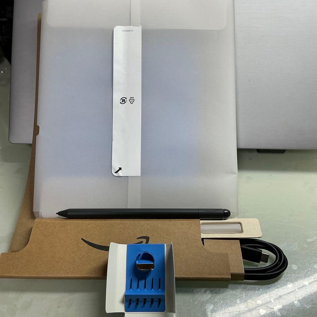 kindle scribe 第一世代　2022年版　16GB プレミアムペン