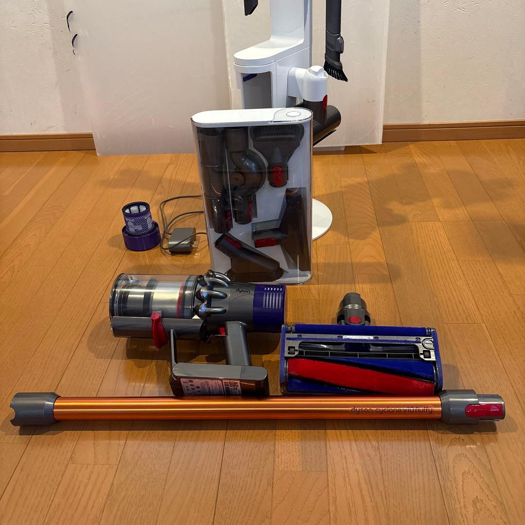 ダイソンV10 SV12 美品！　スタンドセット　NO.2 分解洗浄済み