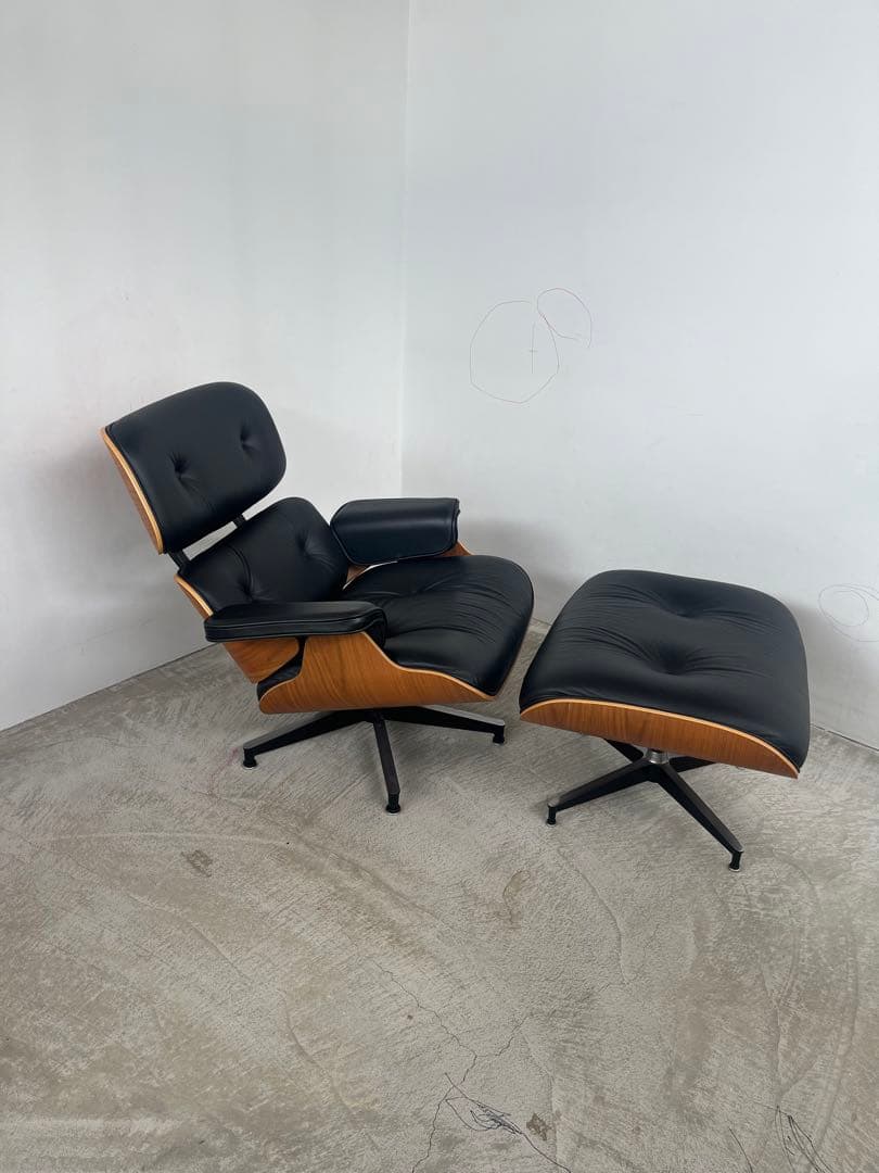 You　本日限定値下　イームズラウンジチェア&オットマン