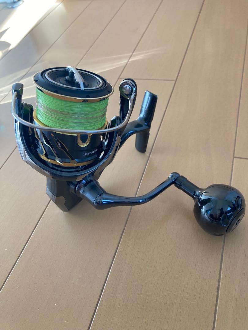 iidemai 様　20ツインパワー4000XG スピニングリール