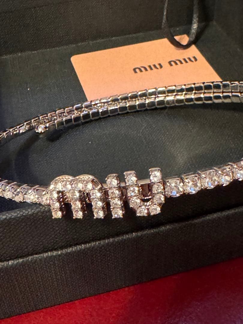 MIU MIU クリスタルネックレス