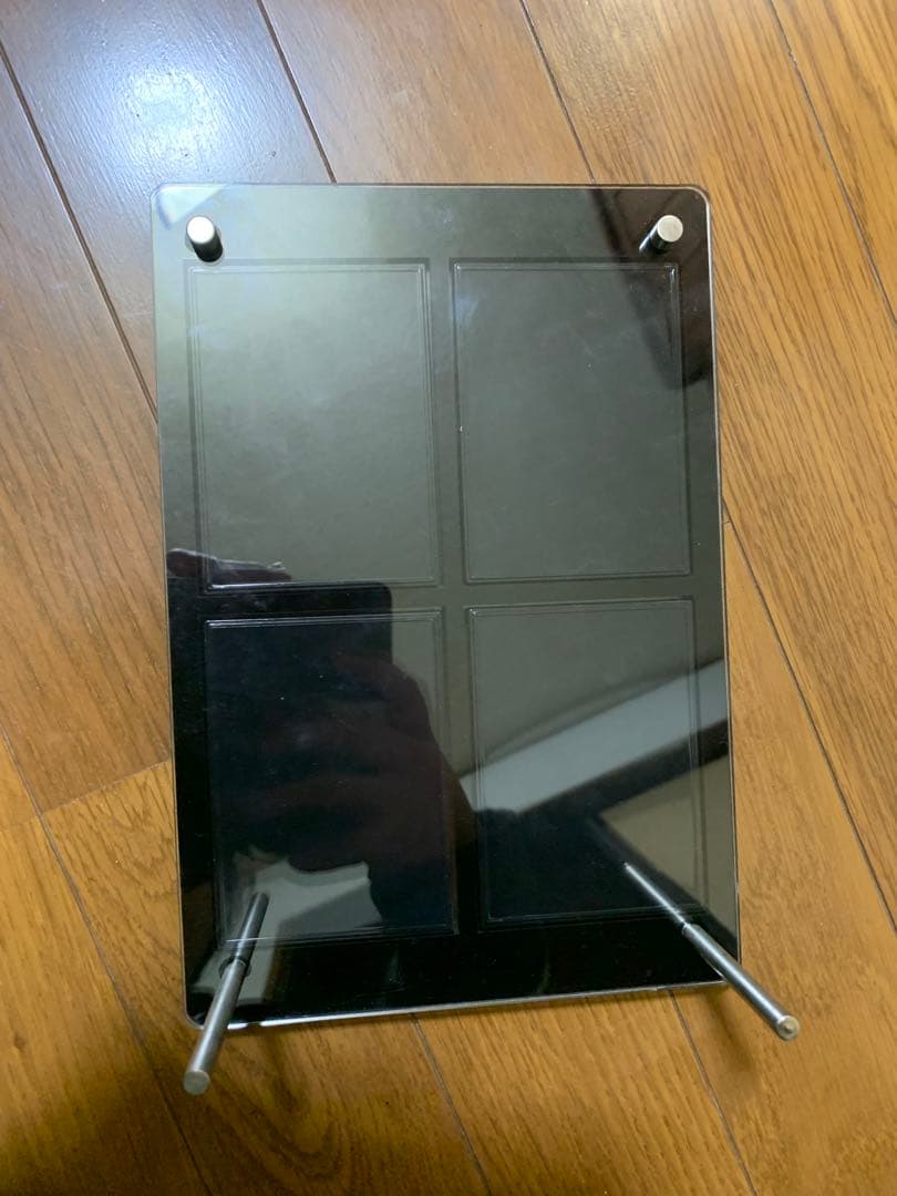 週末セール　4連ブラックディスプレイケース　スタンド付(対応・遊戯王)