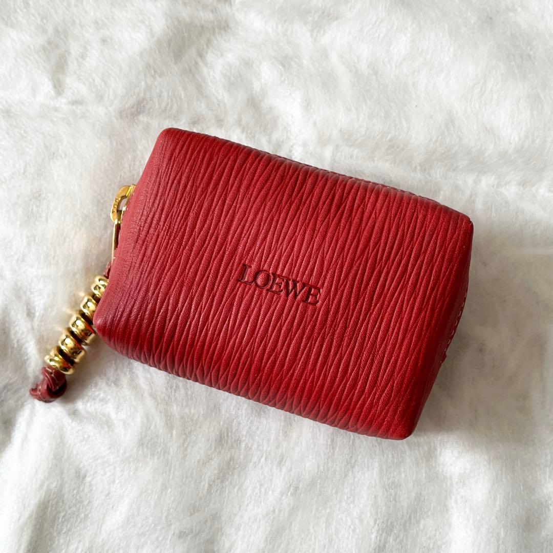 LOEWE　ロエベ　ベラスケス　ケース　ロゴ型押し　レザー　赤　レッド