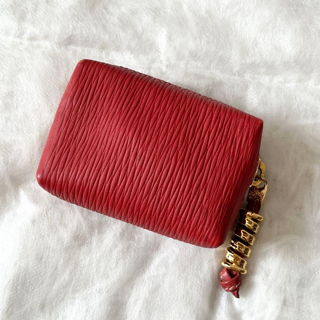 LOEWE　ロエベ　ベラスケス　ケース　ロゴ型押し　レザー　赤　レッド