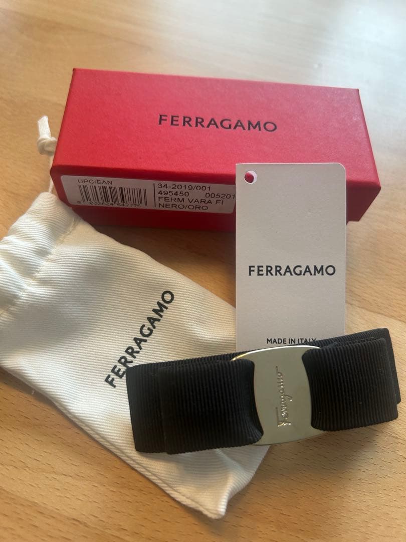 Salvatore Ferragamo 黒リボンバレッタ新品未使用フェラガモ
