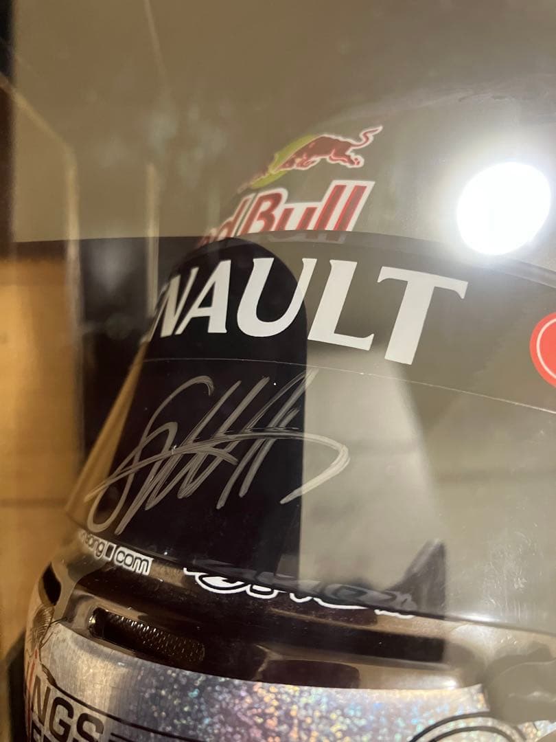 F1 2010 ベッテル 直筆サイン入り ミニヘルメット レッドブル