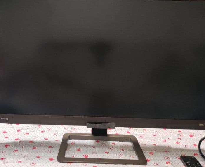 PC4Kモニター　BenQ ベンキュー EW3280U