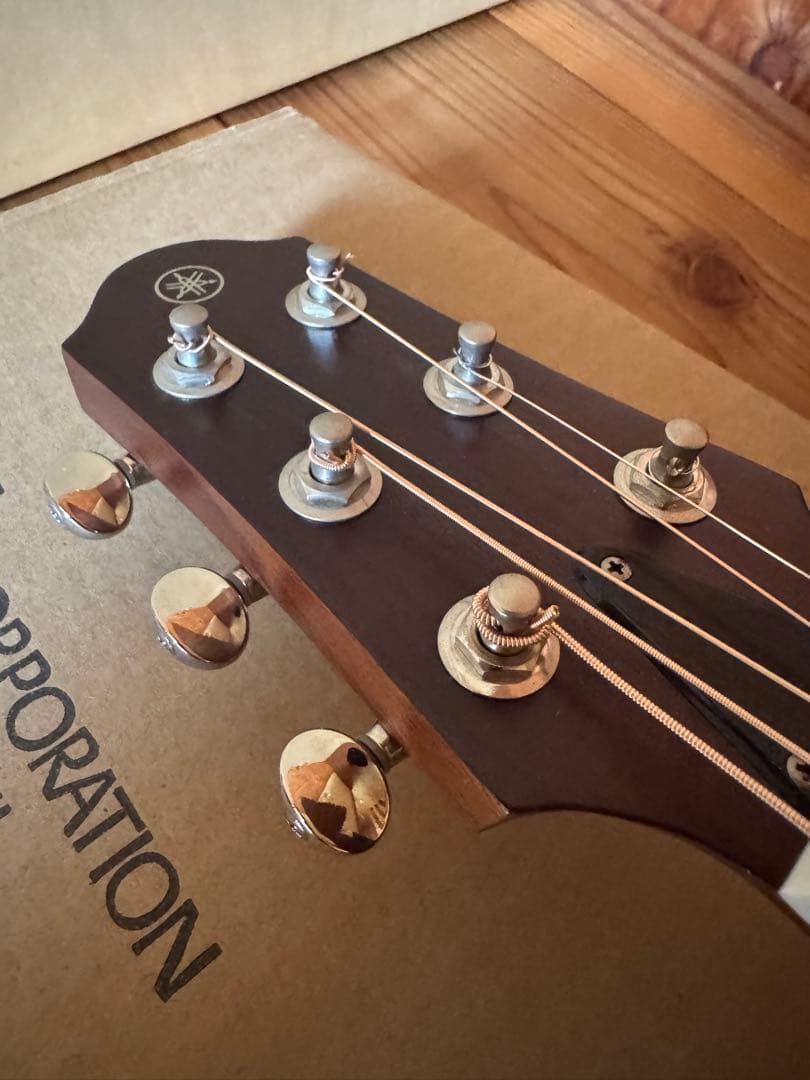 【未使用に近い】SLG200S NT サイレントギター