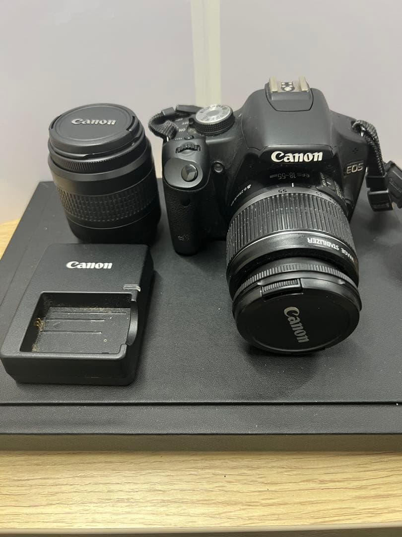 Canon EOS カメラ レンズ2本 充電器付き