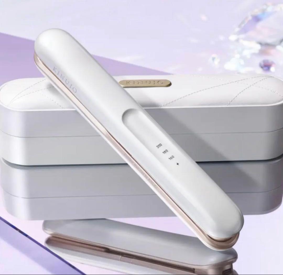 【新品未使用】KINUJO ストレートヘアアイロン ホワイト