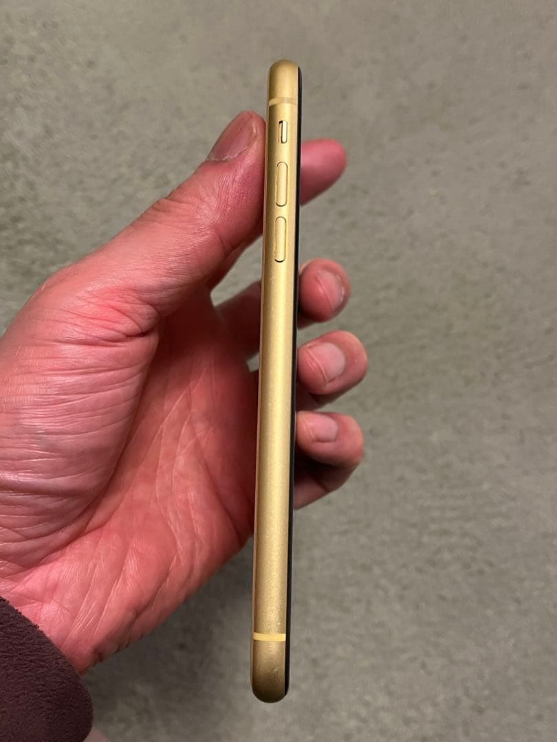 iPhone 11 128G SIMロック解除済