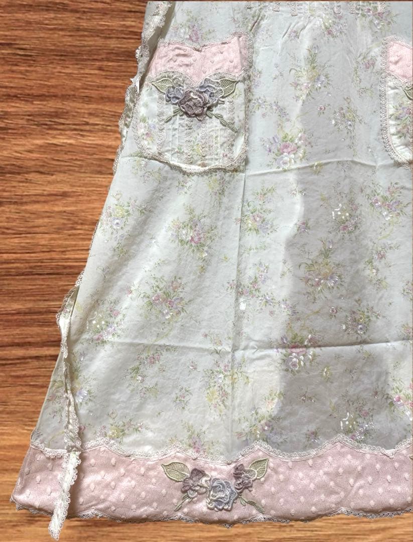 さえら Akiakane アキアカネ エプロン